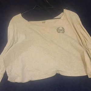 Oversize long sleeve hang on shoulder shirt